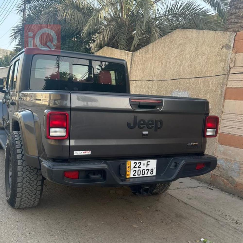 جيب جلاديتور